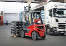 навантажувач з вилковим захватом LPG Linde H45/600T