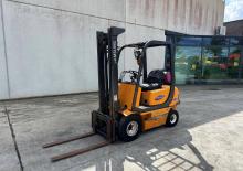 навантажувач з вилковим захватом LPG Samsung SF 18 L