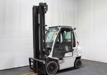 навантажувач з вилковим захватом LPG Nissan U 1 D 2 A 25 LQ