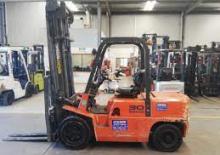 навантажувач з вилковим захватом LPG Nissan UGJ 02 A 30 U