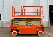 Ножичні підйомники колісні MBB Holland-Lift Y 83 EL 16