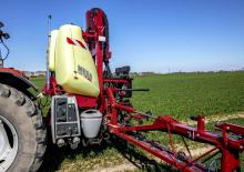 Обприскувачі польові Hardi MEGA 1800