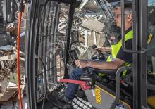 Екскаватори для перевалки Volvo EW200E