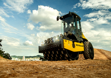 одновальцові дорожні катки New Holland V110PD