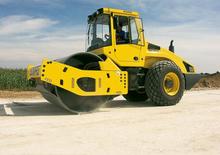 одновальцові дорожні катки Bomag BW 214 DH-4