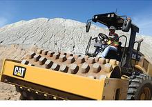 одновальцові дорожні катки Caterpillar CP54B