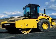 одновальцові дорожні катки Caterpillar CS 663 E