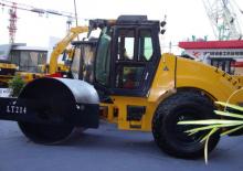 одновальцові дорожні катки YTO LT214