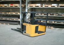 Палетні штабелери Stand Up Rider Platform Actil Warehouse Trucks SA 1350
