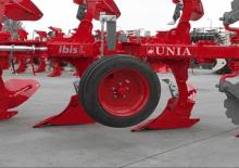 Плуги Unia Ibis LH 3+1 Corn