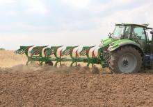 Плуги Regent Titan NS 200 T