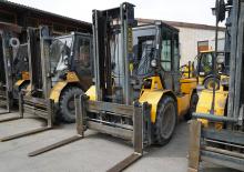 Позашляхові навантажувачі Heden 7440