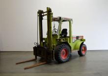 Позашляхові навантажувачі Unitrac ST 40 H