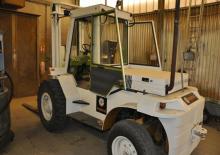 Позашляхові навантажувачі Unitrac ST 50 H