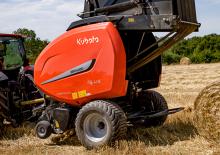 Прес-підбирачі рулонні  Kubota BV5200 Plus SC 14