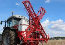 Обприскувачі польові Unia Lux 615 XL