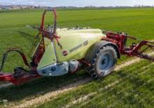 Причіпні польові обприскувачі Hardi NAVIGATOR 4000