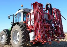 Причіпні польові обприскувачі Unia Rex 1018 XL
