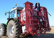 Причіпні польові обприскувачі Unia Rex 3018 XXL