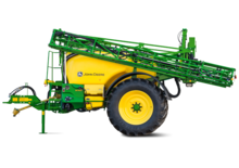 Причіпні польові обприскувачі John Deere M724