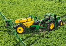 Причіпні польові обприскувачі John Deere M952