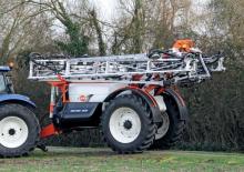 Причіпні польові обприскувачі Kuhn Metris 4100 RHA3
