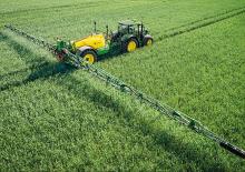 Причіпні польові обприскувачі John Deere R732i