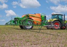 Причіпні польові обприскувачі Amazone UX 4200 Super (21)