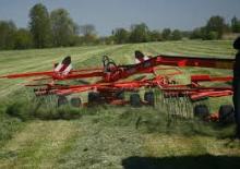 Причіпні валкоутворювачі (барабанні граблі) Kuhn GA 7932 +