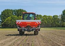 розкидач добрив Kubota DSX 2550 hydr 
