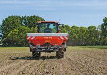розкидач добрив Kubota DSX 3225 hydr 
