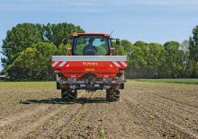 розкидач добрив Kubota DSX 3900 hydr 