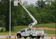 Причіпні підйомники з шарнірною стрілою Altec AT235P