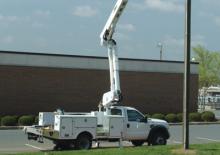 Причіпні підйомники з шарнірною стрілою Altec AT40M – JEMS