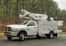 Причіпні підйомники з шарнірною стрілою Altec AT41M/P