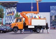 Причіпні підйомники з шарнірною стрілою Esda GL 1100