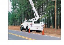 Причіпні підйомники з шарнірною стрілою Altec L42A