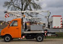 Причіпні підйомники з шарнірною стрілою Bumar PMB 120 E