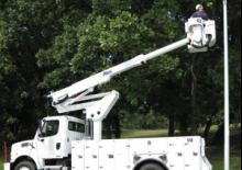 Причіпні підйомники з шарнірною стрілою Altec TA40