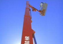 Автовишки з телескопічною стрілою CTE B-LIFT 430 HR