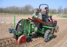 Саджалка Basrijs Discplanter with conveyer belt