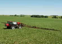 Самохідні польові обприскувачі Case IH Patriot® 3340