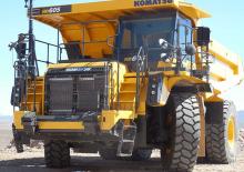 Самоскиди із жорсткою рамою Komatsu HD605-8E0
