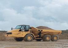 Шарнірні самоскиди Caterpillar 725