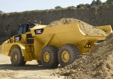 Шарнірні самоскиди Caterpillar 735C