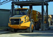 Шарнірні самоскиди Bell B30E 4x4