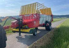 Спрощені причепи для силосу Pöttinger Boss 3210