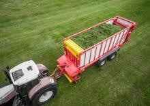 Спрощені причепи для силосу Pöttinger Jumbo 6020 L