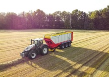 Спрощені причепи для силосу Pöttinger Jumbo 7520 DB