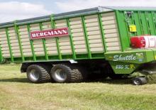 Спрощені причепи для силосу L. Bergmann Shuttle 880 K